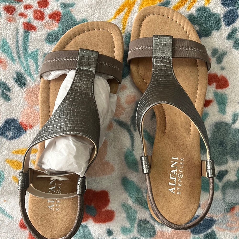 Wedge sandals